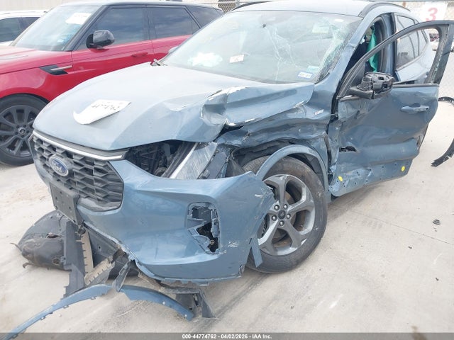 Ford Escape St-line