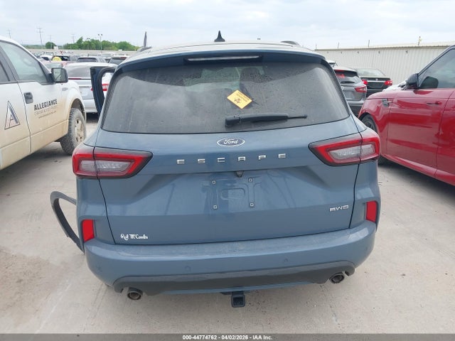 Ford Escape St-line