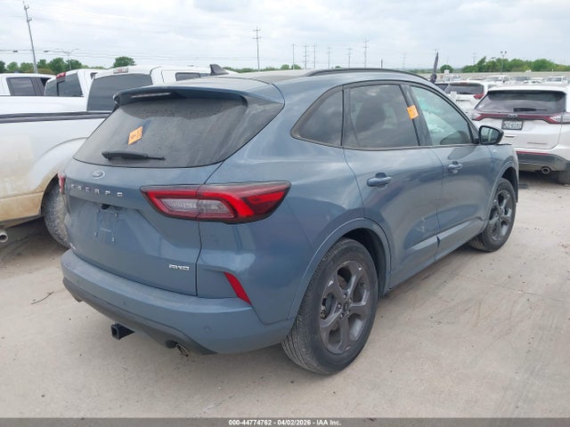 Ford Escape St-line