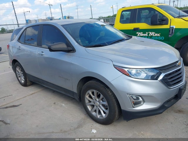 Salvage Chevrolet Equinox Image