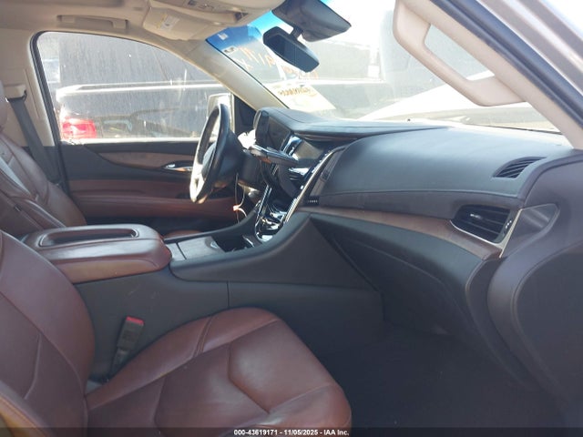 Cadillac Escalade Premium Luxury