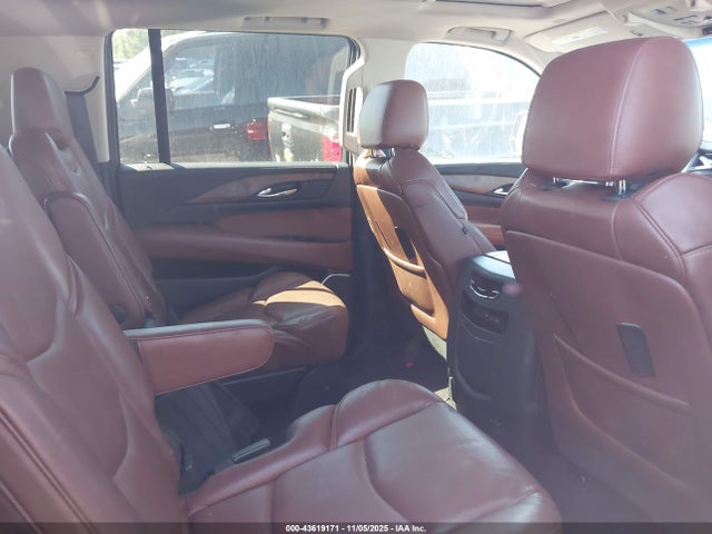 Cadillac Escalade Premium Luxury