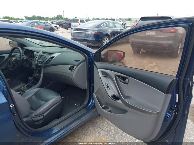 Hyundai ELANTRA Se