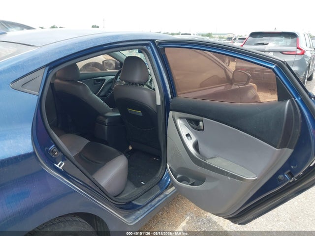 Hyundai ELANTRA Se