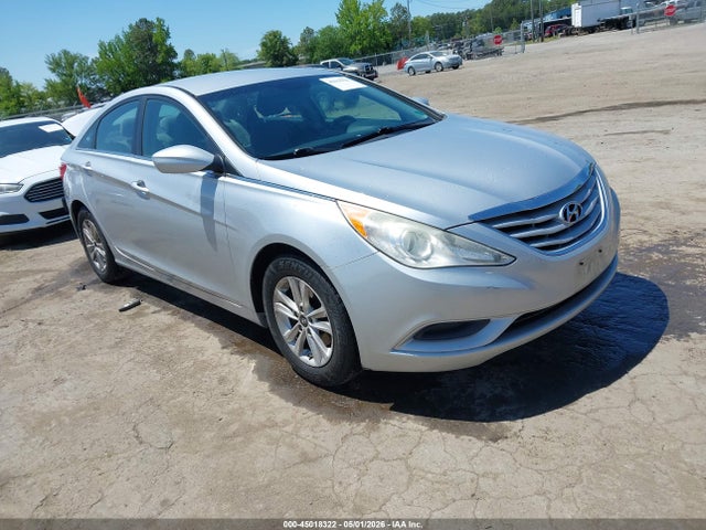 Salvage Hyundai SONATA Image