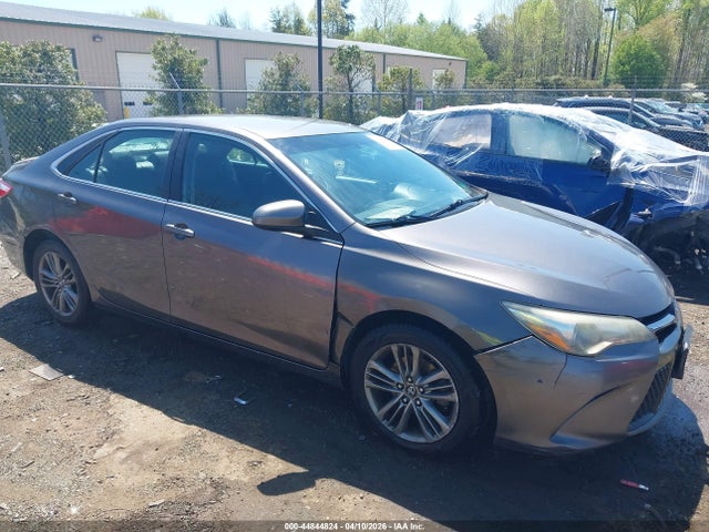 Salvage Toyota Camry Image