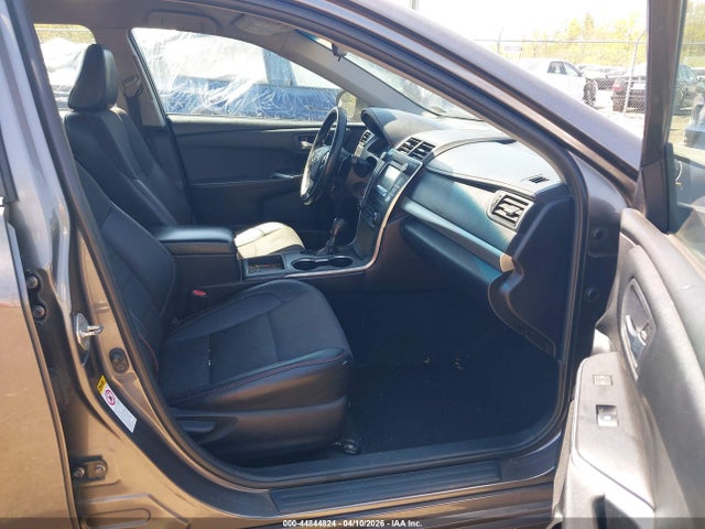 Toyota Camry Se