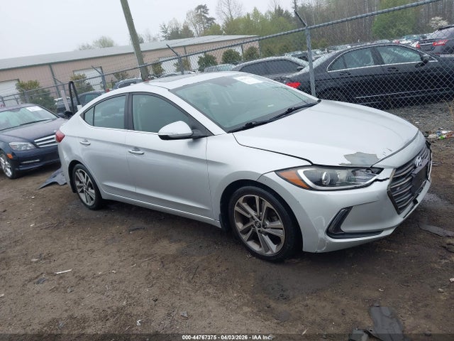 Salvage Hyundai ELANTRA Image
