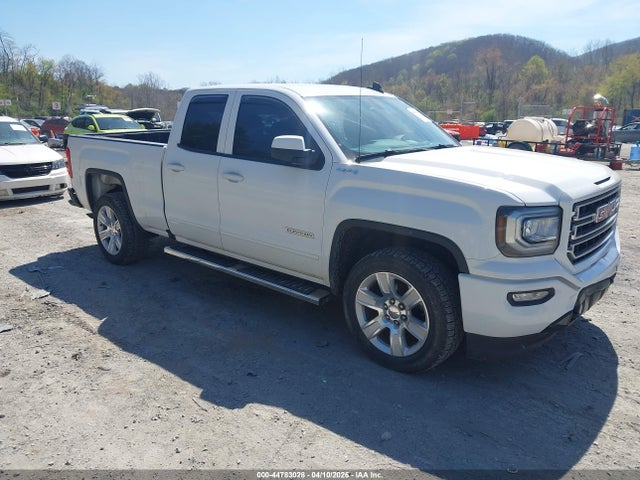 Salvage GMC Sierra 1500 Image