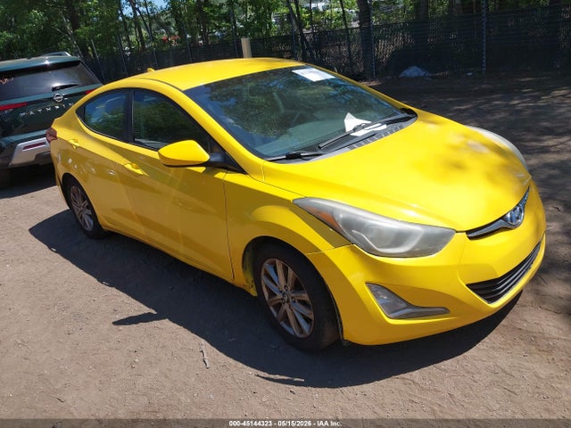 Salvage Hyundai ELANTRA Image