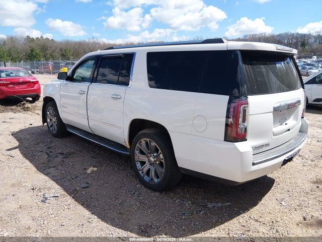 GMC Yukon Denali