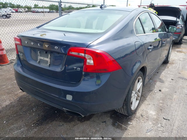 Volvo S60 T5 Platinum