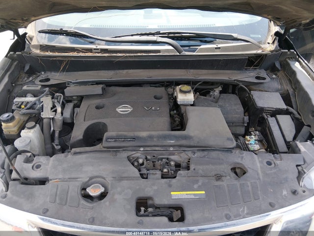 Nissan Pathfinder S