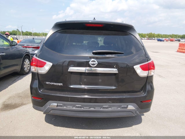 Nissan Pathfinder S