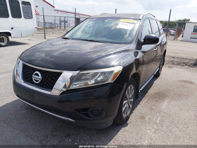 Nissan Pathfinder S