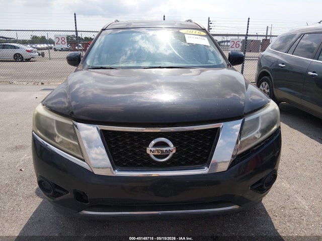 Nissan Pathfinder S