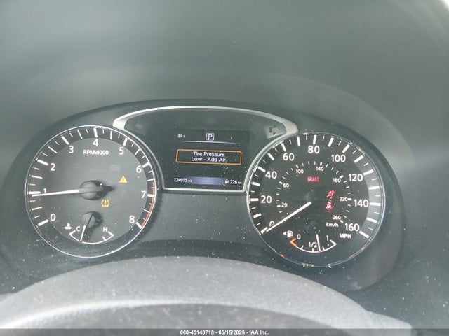 Nissan Pathfinder S