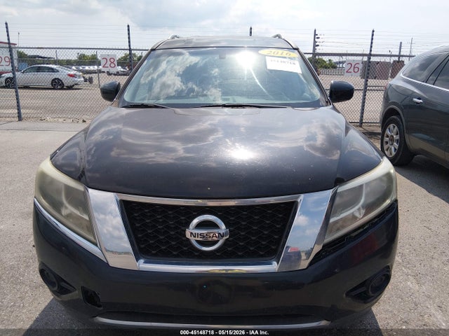 Nissan Pathfinder S