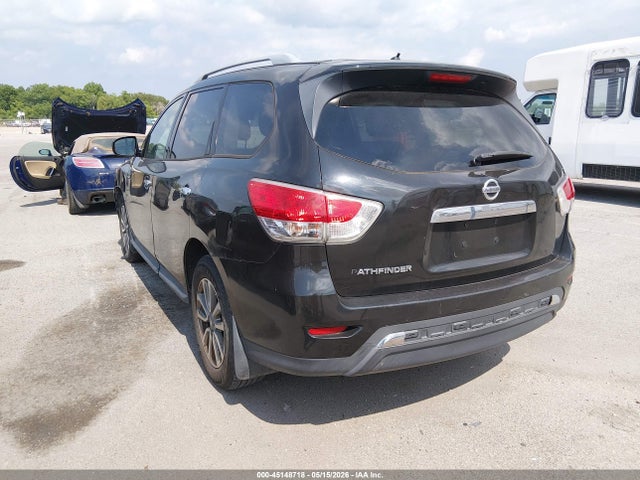 Nissan Pathfinder S