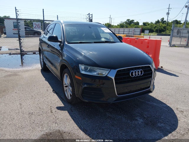 Salvage Audi Q3 Image