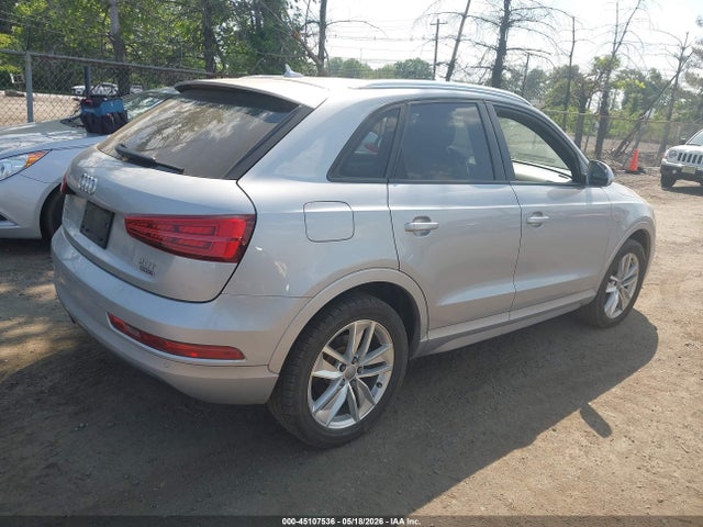 Audi Q3 2.0t Premium