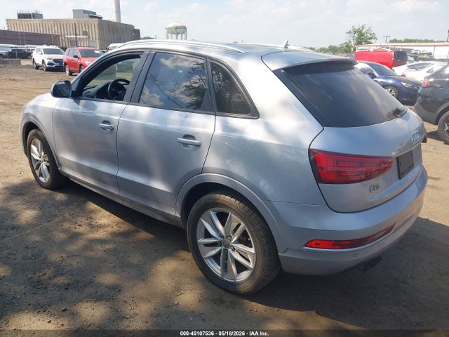 Audi Q3 2.0t Premium