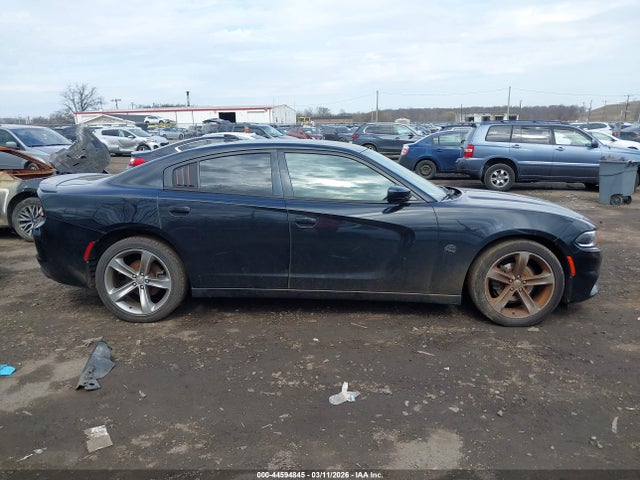 Dodge Charger Sxt