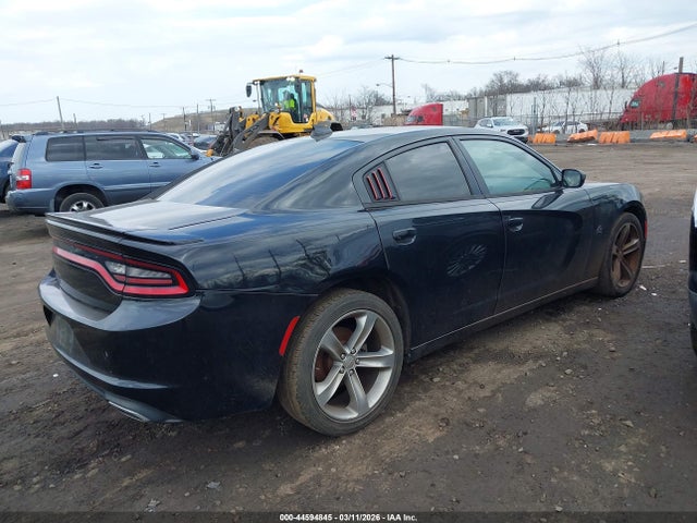 Dodge Charger Sxt