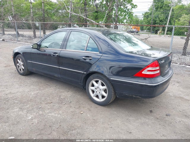 Mercedes-Benz C-Class Sport