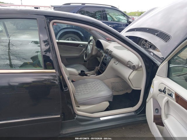 Mercedes-Benz C-Class Sport