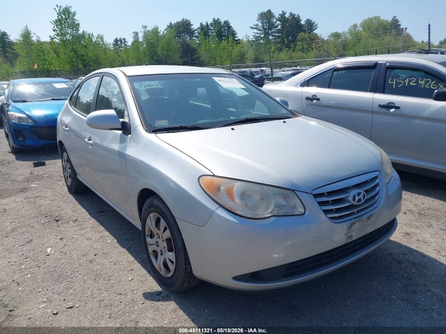 Salvage Hyundai ELANTRA Image