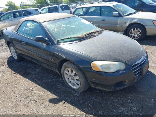 Salvage Chrysler Sebring Image