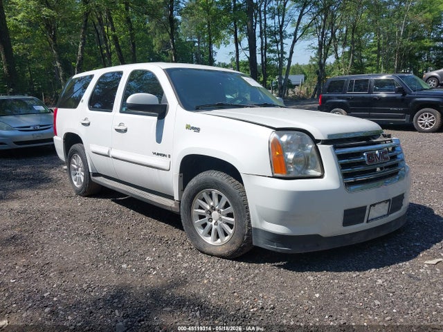 Salvage GMC Yukon Image