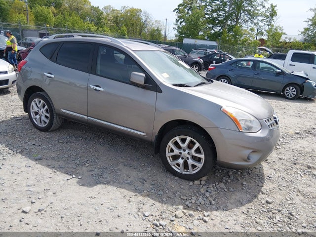 Salvage Nissan Rogue Image