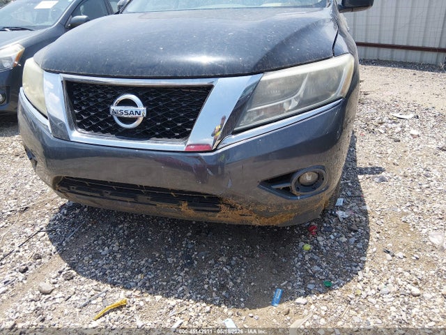 Nissan Pathfinder S