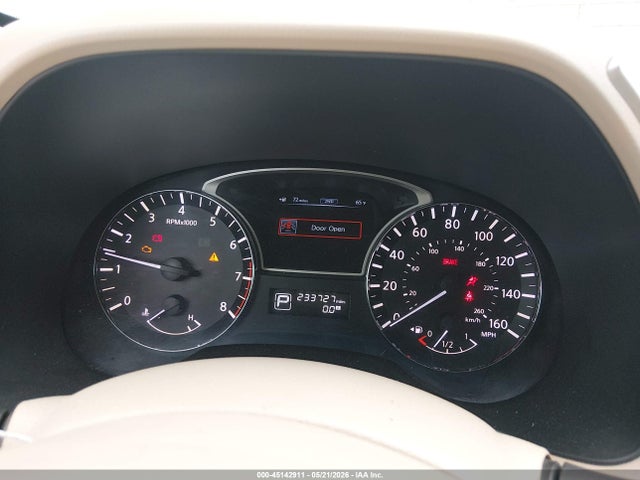 Nissan Pathfinder S