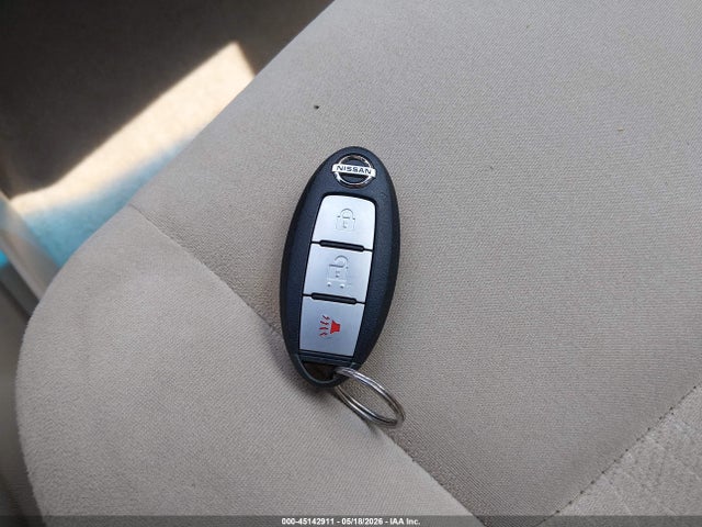 Nissan Pathfinder S