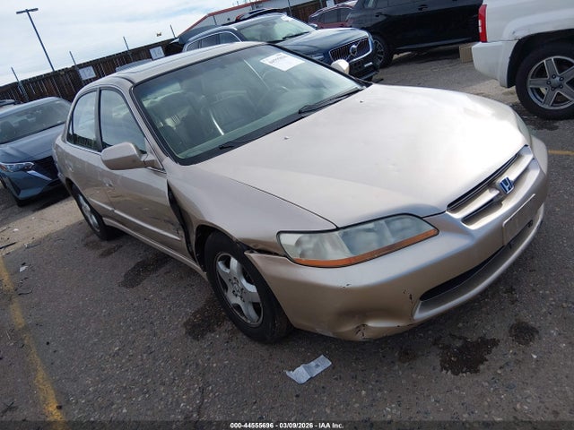 Salvage Honda Accord Image