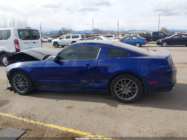 Ford Mustang V6 Premium