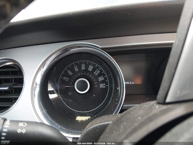 Ford Mustang V6 Premium