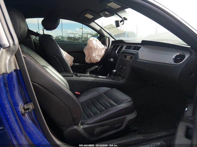 Ford Mustang V6 Premium