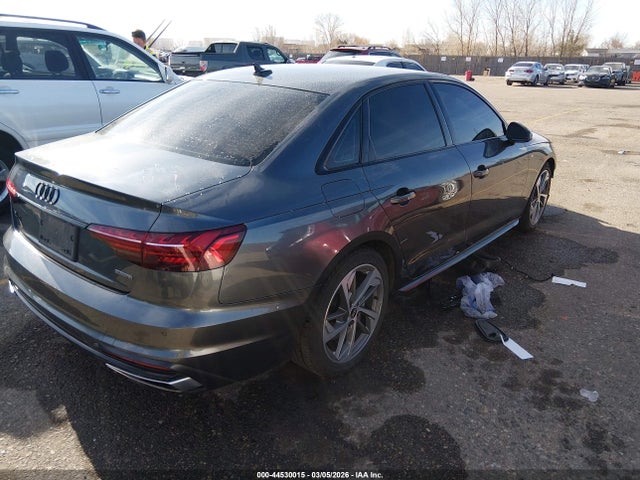 Audi A4 Premium Plus 45 Tfsi S Line Quattro S Tronic