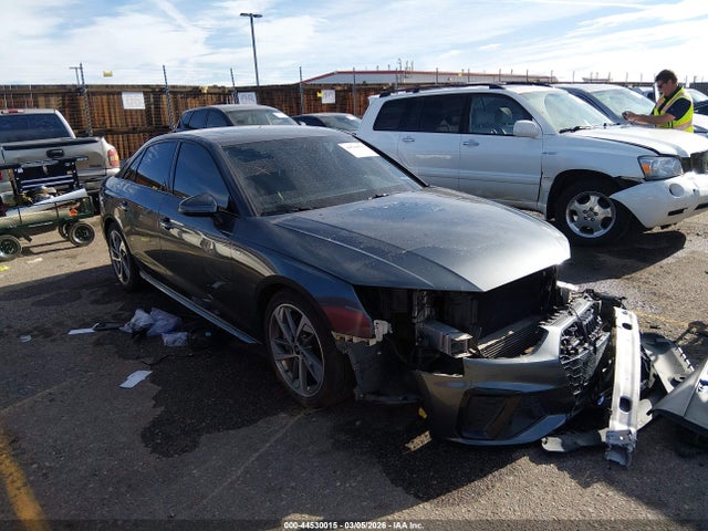 Audi A4 Premium Plus 45 Tfsi S Line Quattro S Tronic