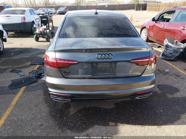 Audi A4 Premium Plus 45 Tfsi S Line Quattro S Tronic