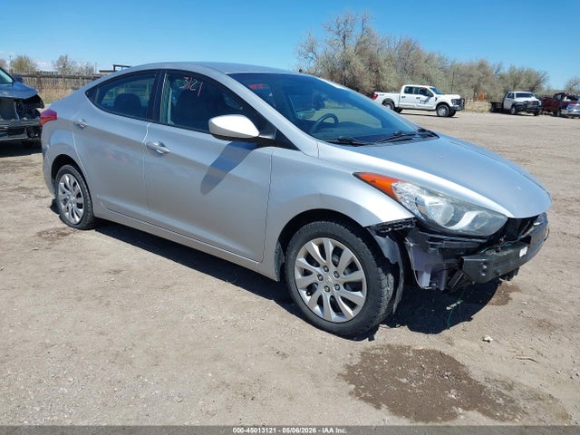 Salvage Hyundai ELANTRA Image
