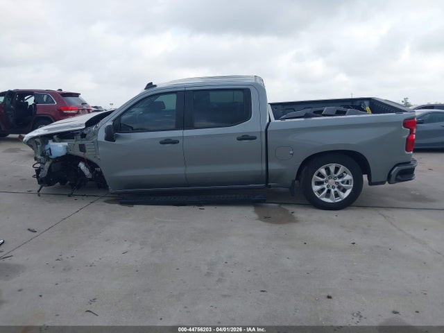 Chevrolet Silverado 1500 2wd  Short Bed Custom