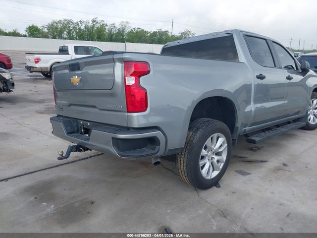 Chevrolet Silverado 1500 2wd  Short Bed Custom