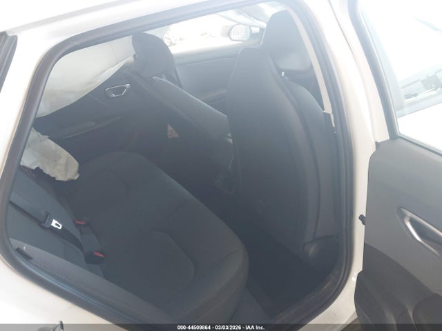 Kia K4 Lx