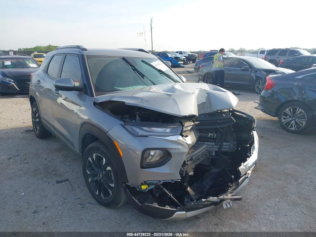 Salvage Chevrolet Trailblazer Image