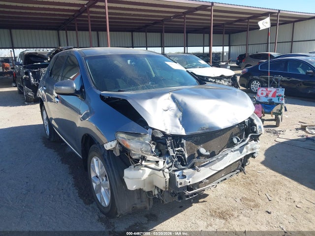 Salvage Nissan Murano Image
